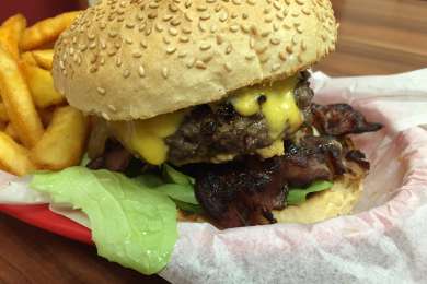 Foto zu Piwy's Burger