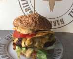 Foto zu Nacho Burger