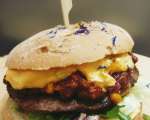 Foto zu Burger Chili con Cheese Burger