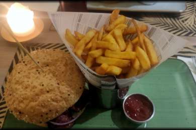 Foto zu Bombastic Burger